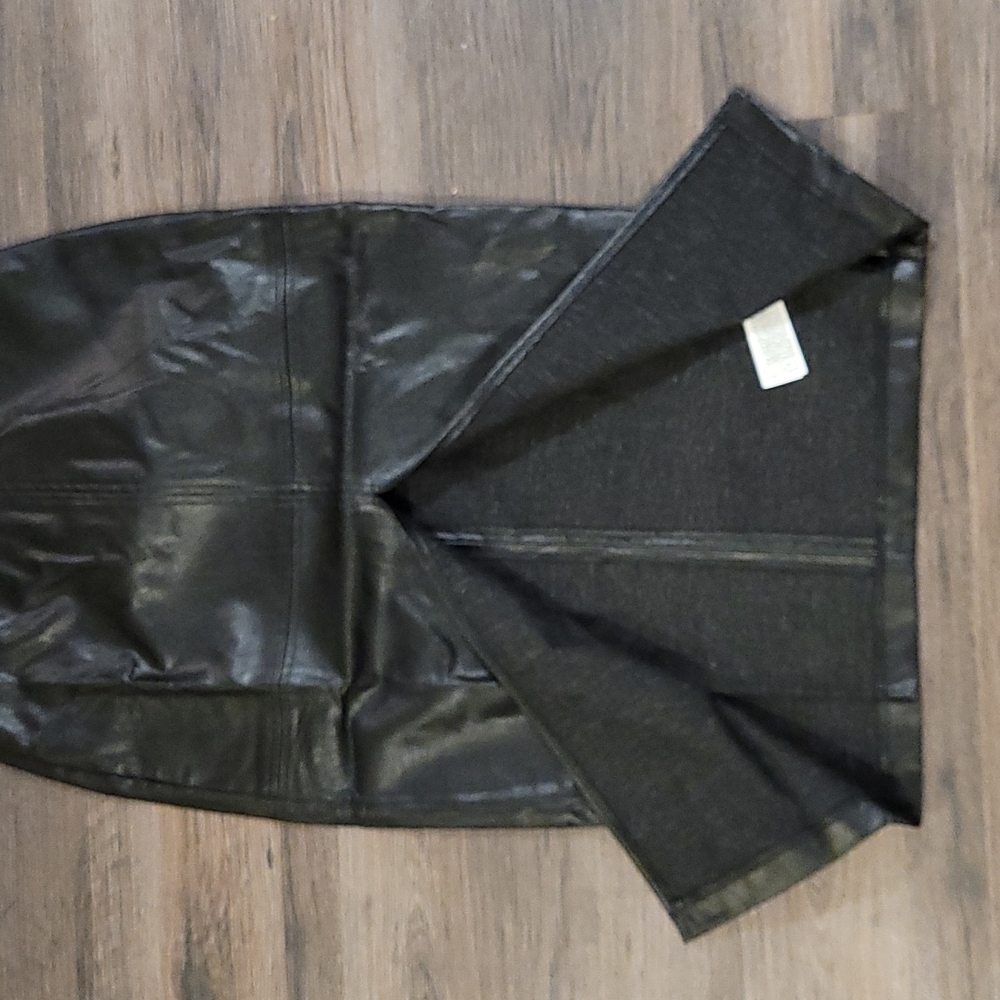 Forever21 Black Leather Skirt - Picture 2 of 6